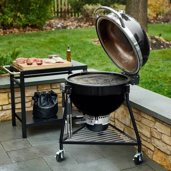 Summit® Kamado E6 Charcoal Grill