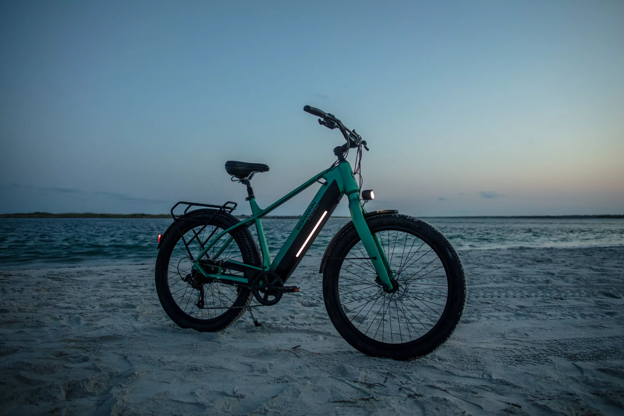 Schwinn Adult Marshall 27.5�� Step-Thru Electric Hybrid Bike