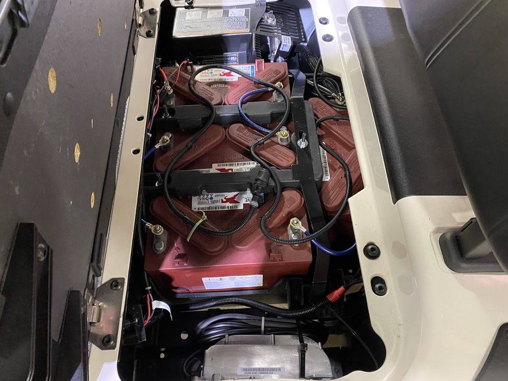 E-Z-Go Golf Carts All Freedom® RXV® 48V Electric Bright White For Sale