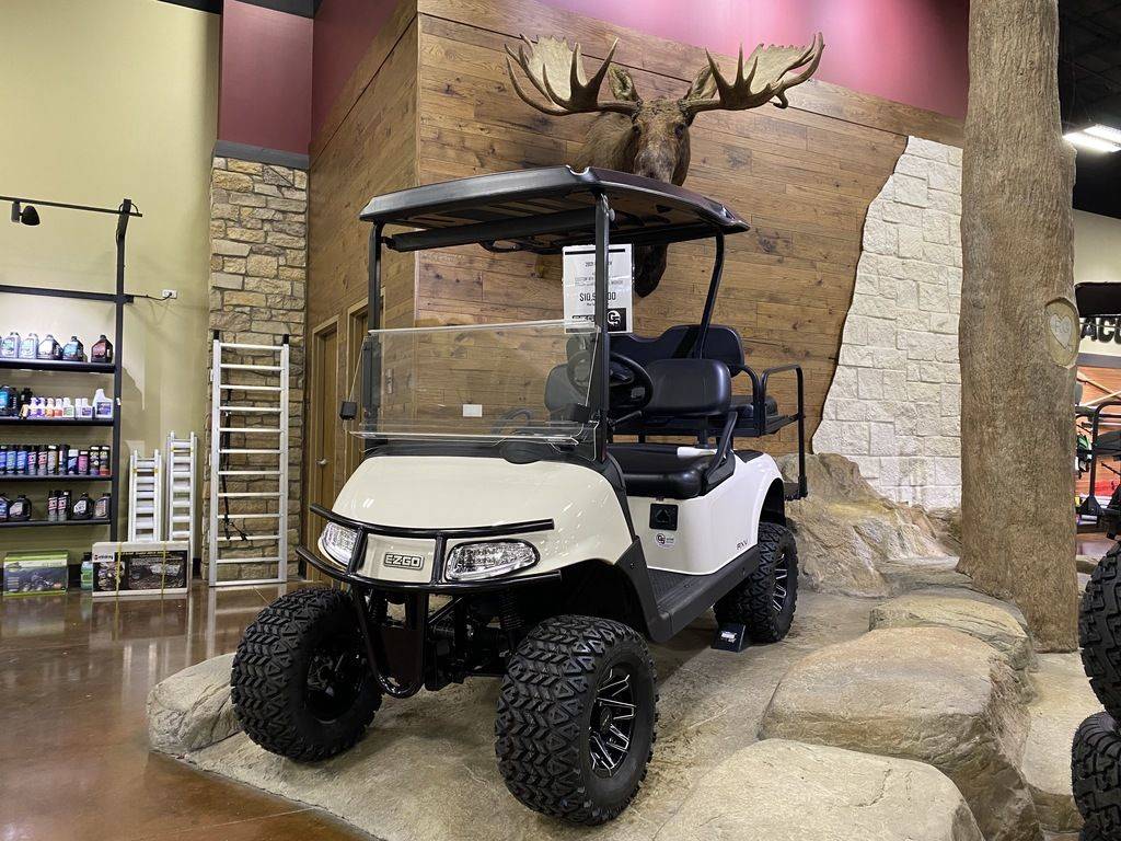 E-Z-Go Golf Carts All Freedom® RXV® 48V Electric Bright White For Sale