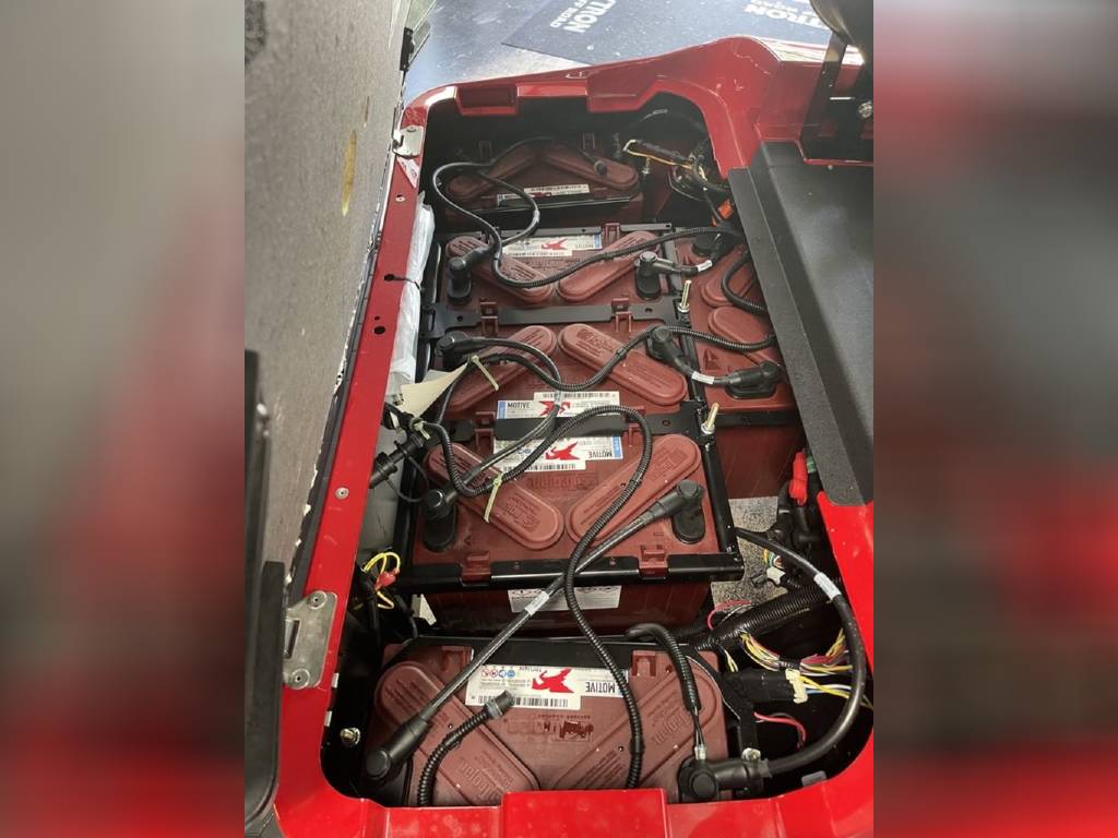 E-Z-Go Golf Carts All Express S4 72-volt Flame Red For Sale