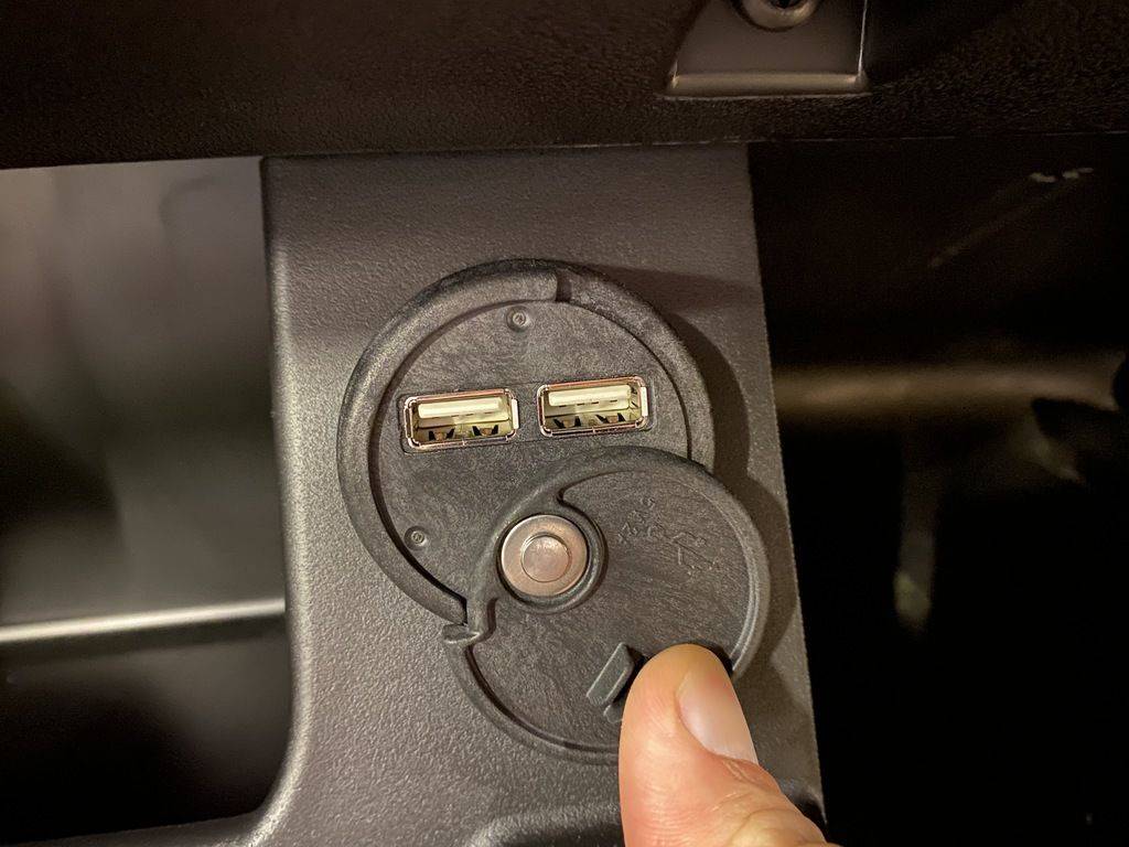 E-Z-Go Golf Carts All Freedom® RXV® 48V Electric Bright White For Sale