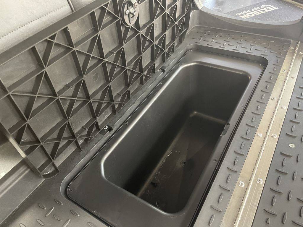 E-Z-Go Golf Carts All Express S4 ELiTE Lithium Metallic Charcoal For Sale