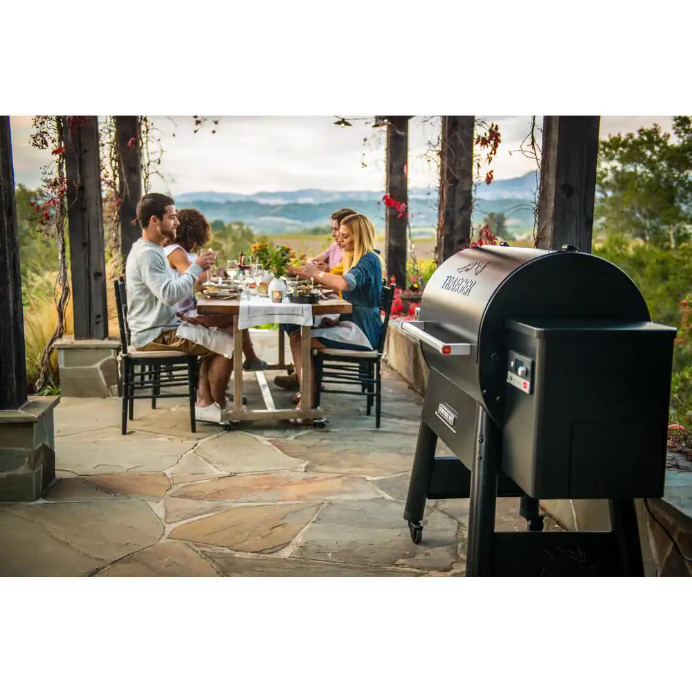 Timberline 850 Wifi Pellet Grill and Smoker in Black