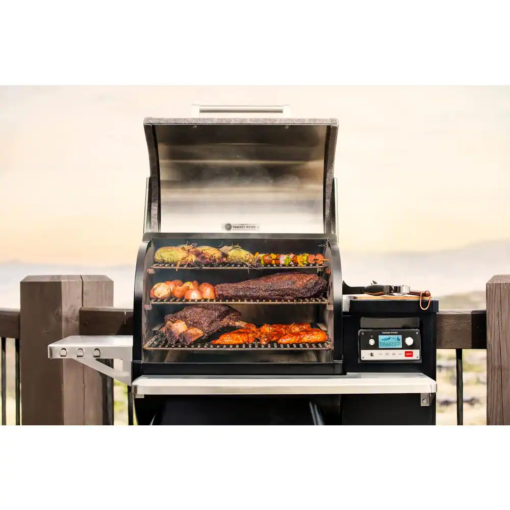 Timberline 850 Wifi Pellet Grill and Smoker in Black