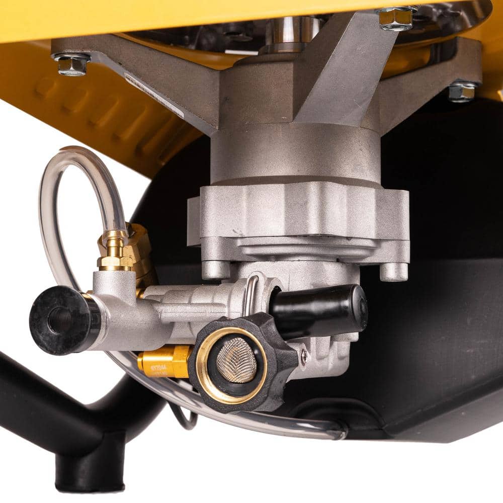 3300 PSI 2.4 GPM Gas Cold Water Pressure Washer with HONDA GCV200 Engine