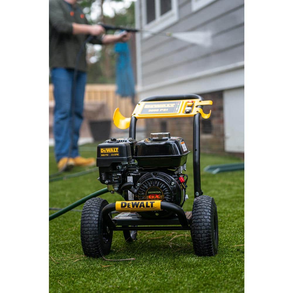 3600 PSI 2.5 GPM Gas Cold Water Professional Pressure Washer with HONDA GX200 OHV Commercial Series Engine