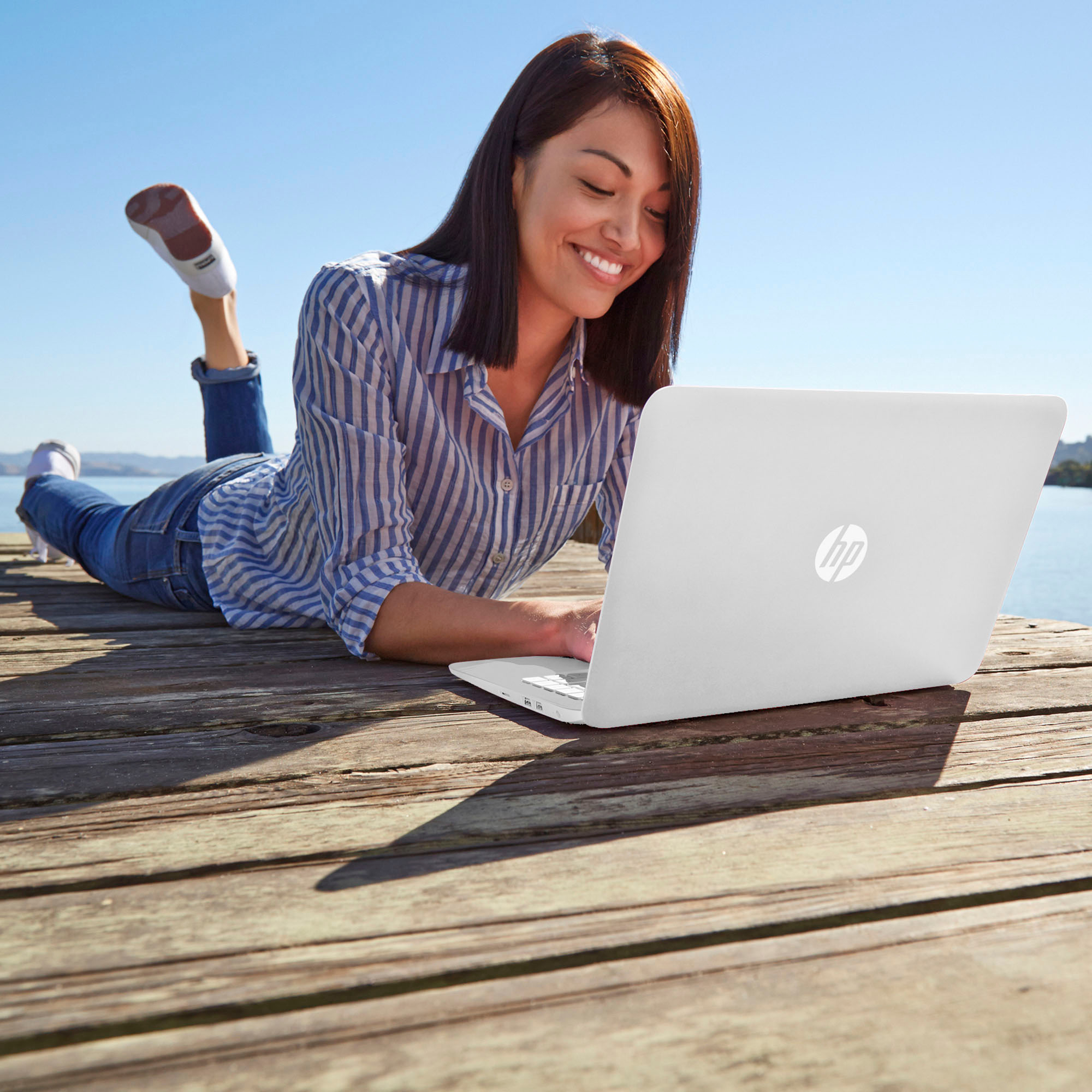 HP - Stream 11.6" Laptop - Intel Celeron - 4GB Memory - 64GB eMMC - Diamond White