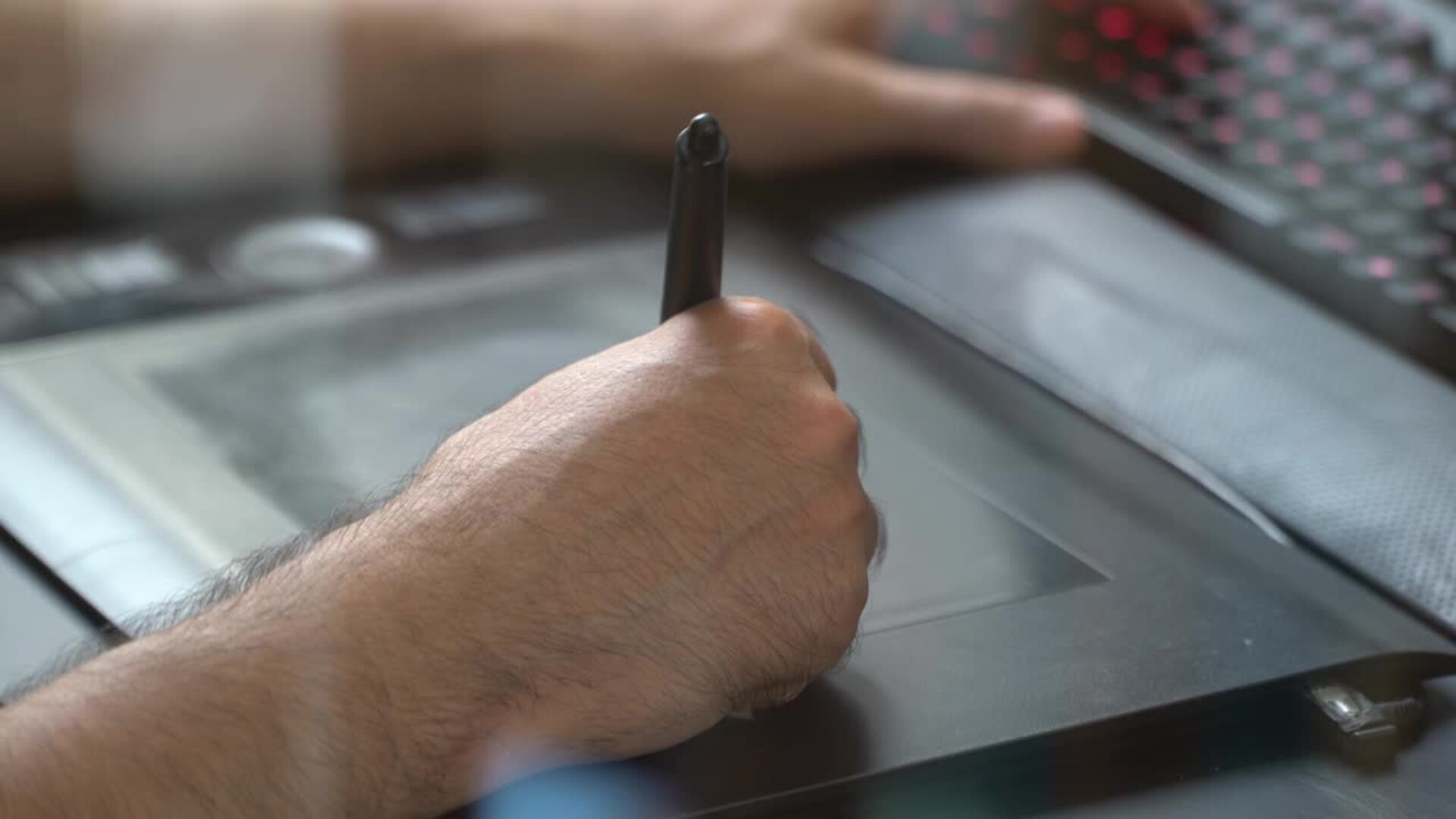 MSI - Creator 17 17.3" Laptop - Intel Core i7 - 16 GB Memory - NVIDIA GeForce RTX 3060 - 512 GB SSD - Core Black