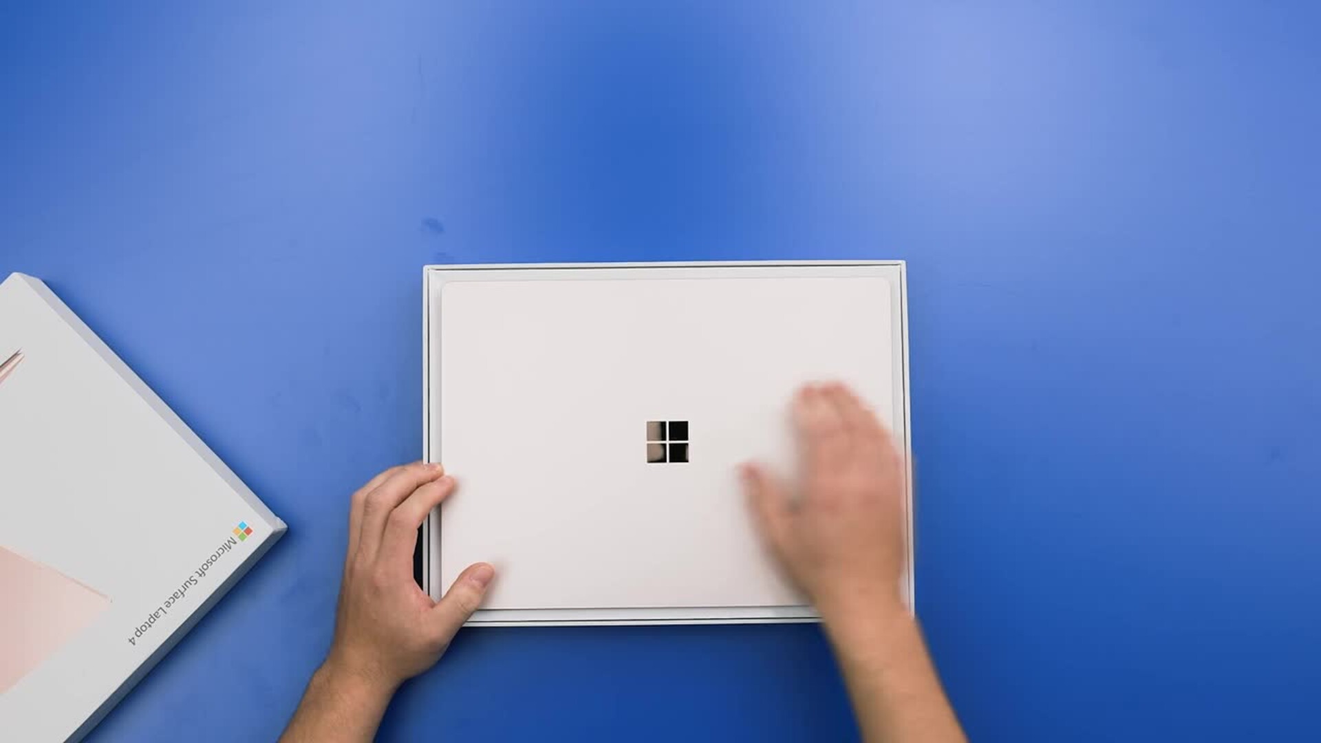 Microsoft - Surface Laptop 4 - 13.5” Touch-Screen – AMD Ryzen 5 Surface Edition – 8GB Memory - 256GB Solid State Drive - Platinum