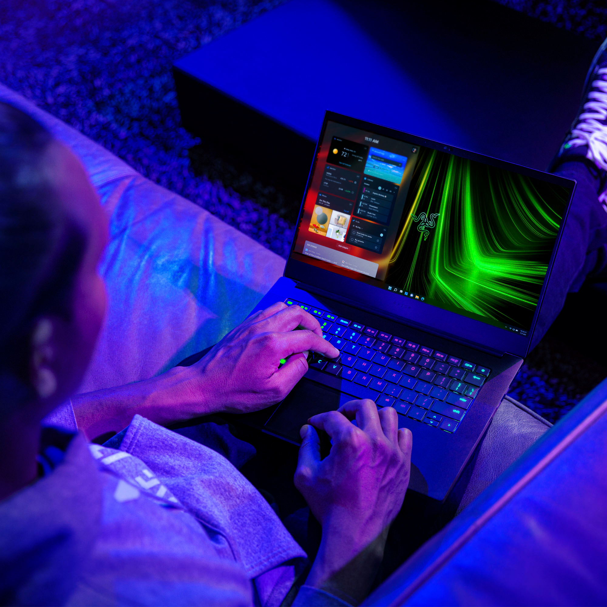 Razer - Blade 14- 14" Gaming Laptop- QHD 165Hz- AMD Ryzen 9 6900HX- NVIDIA GeForce RTX 3070 Ti- 16GB RAM- 1TB SSD - Black