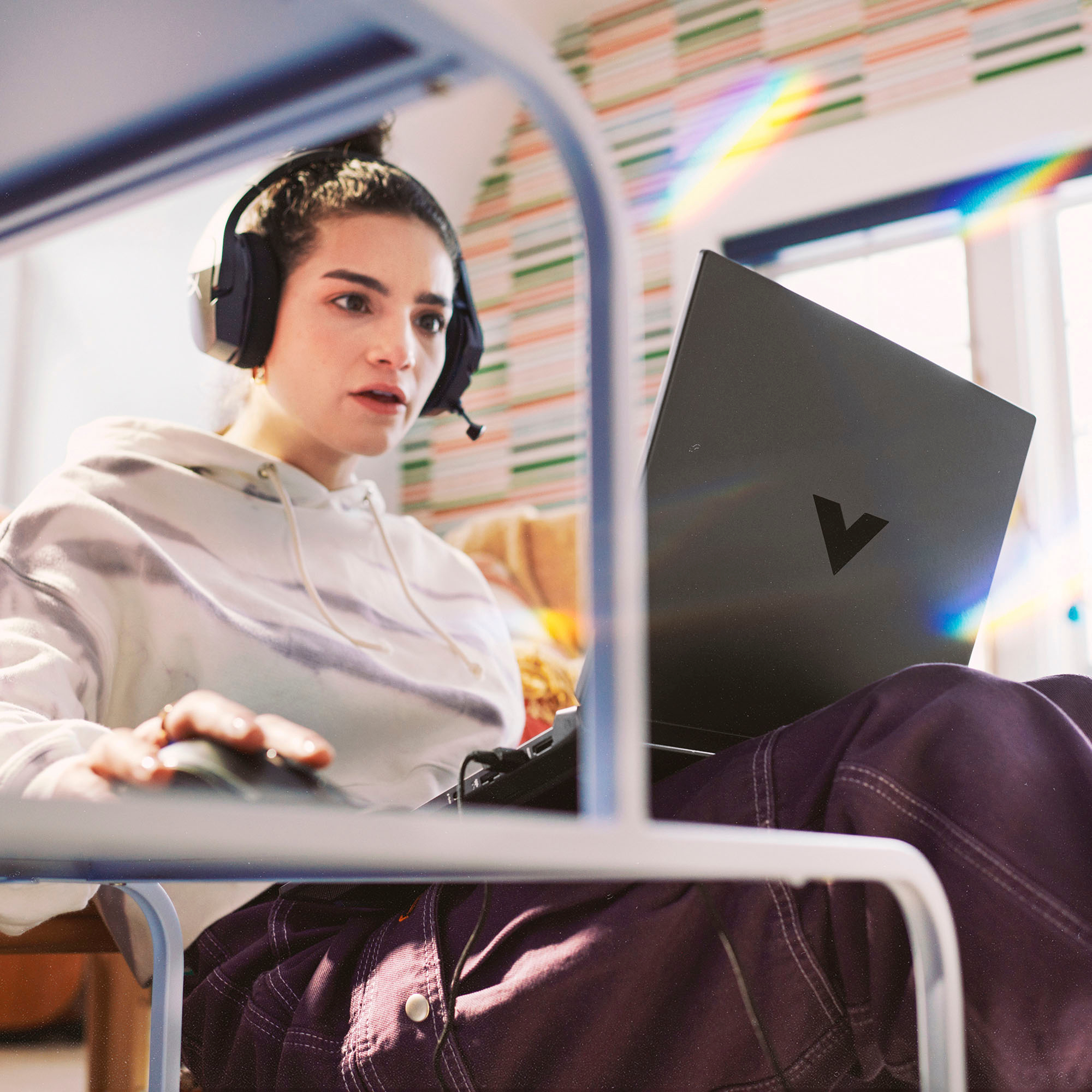 HP - Victus 15.6" Full HD 144Hz Gaming Laptop - AMD Ryzen 5 7535HS - 8GB DDR5 Memory - NVIDIA GeForce RTX 2050 - 512GB SSD - Mica Silver