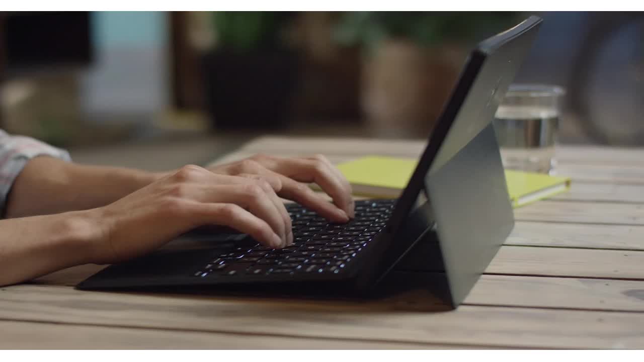 Dell - Inspiron 3511 15.6" Touch Laptop - Intel Core i5 - 8GB Memory - 256GB Solid State Drive - Black